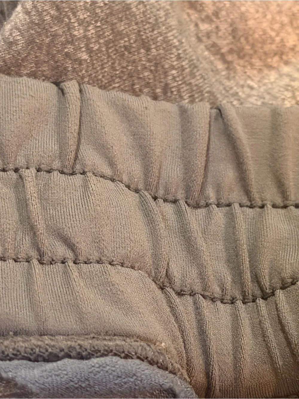 Lululemon Heather Gray Drawstring Lounge Shorts size 4